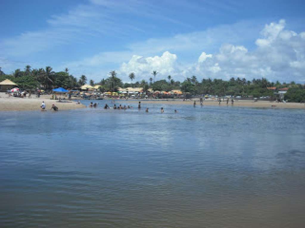 Inema indica 10 praias impróprias para banho em Salvador e RMS
