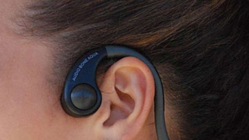 Casos de otite aumentam no verão; saiba como evitar a infecção no ouvido
