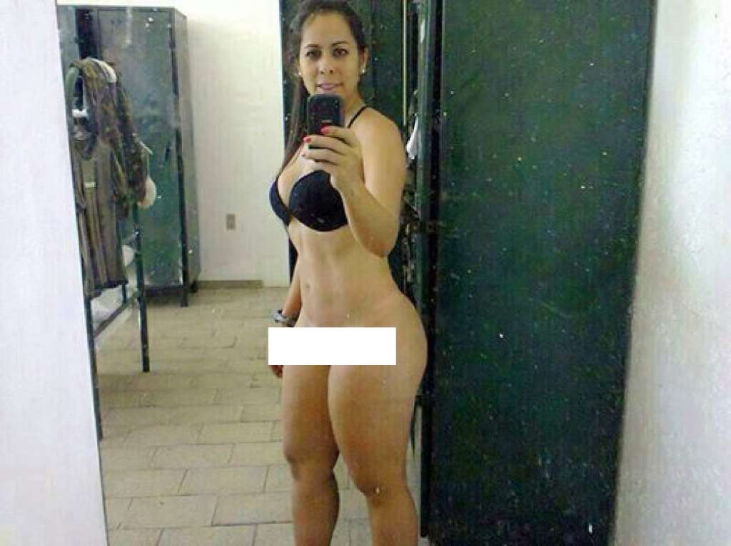 Tenente das forças armadas tira fotos nua e imagens caem na internet