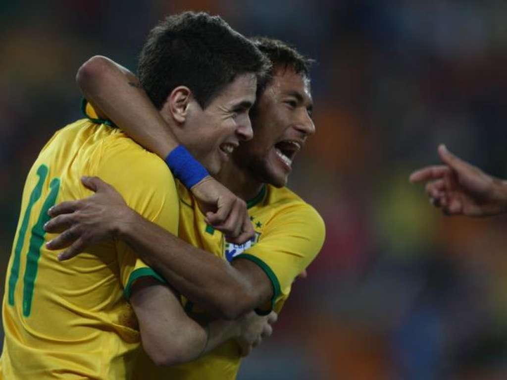 Galvão foca propaganda e “perde” gol do Brasil em amistoso