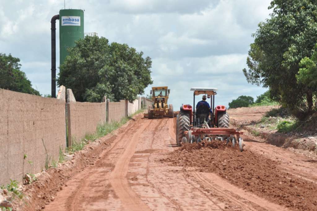 Camaçari: Serviços de pavimentação asfaltica beneficiam população da sede