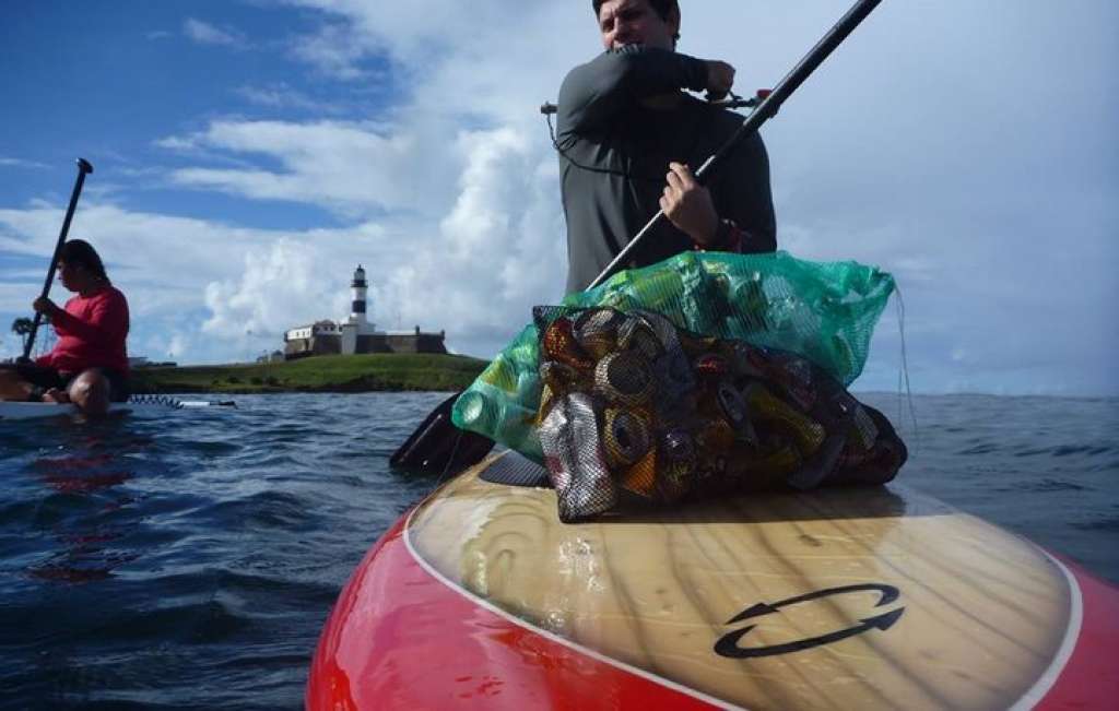 Grupo que mergulhou para limpar praia do Porto conta o que encontrou; veja fotos