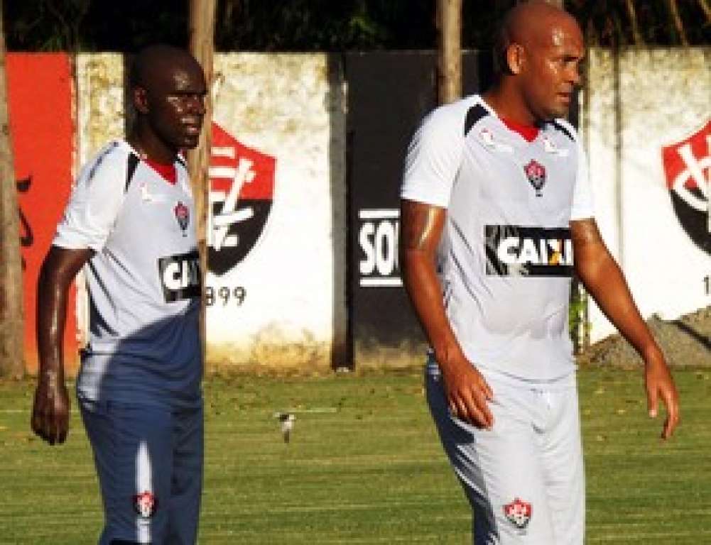 Ney Franco revela que Souza e Hugo devem estrear no Ba-Vi: ‘É a tendência’