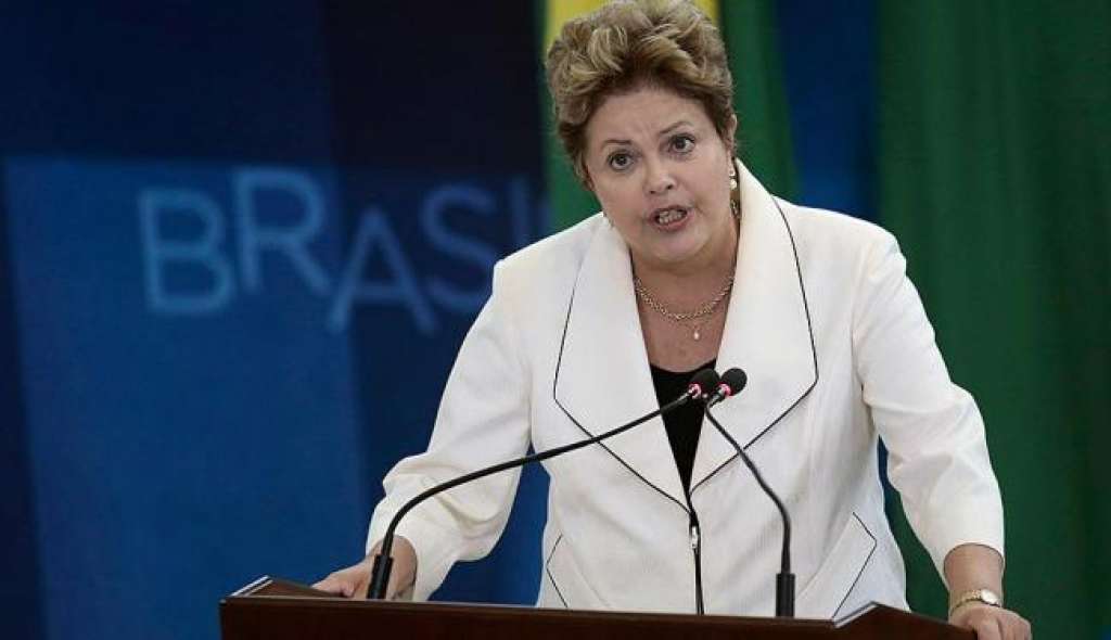 Dilma defende aborto na saúde pública por motivos ‘médicos e legais’