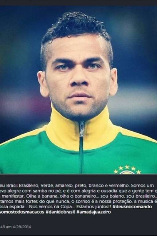 Daniel Alves agradece apoio que recebeu dos brasileiros após ato de racismo