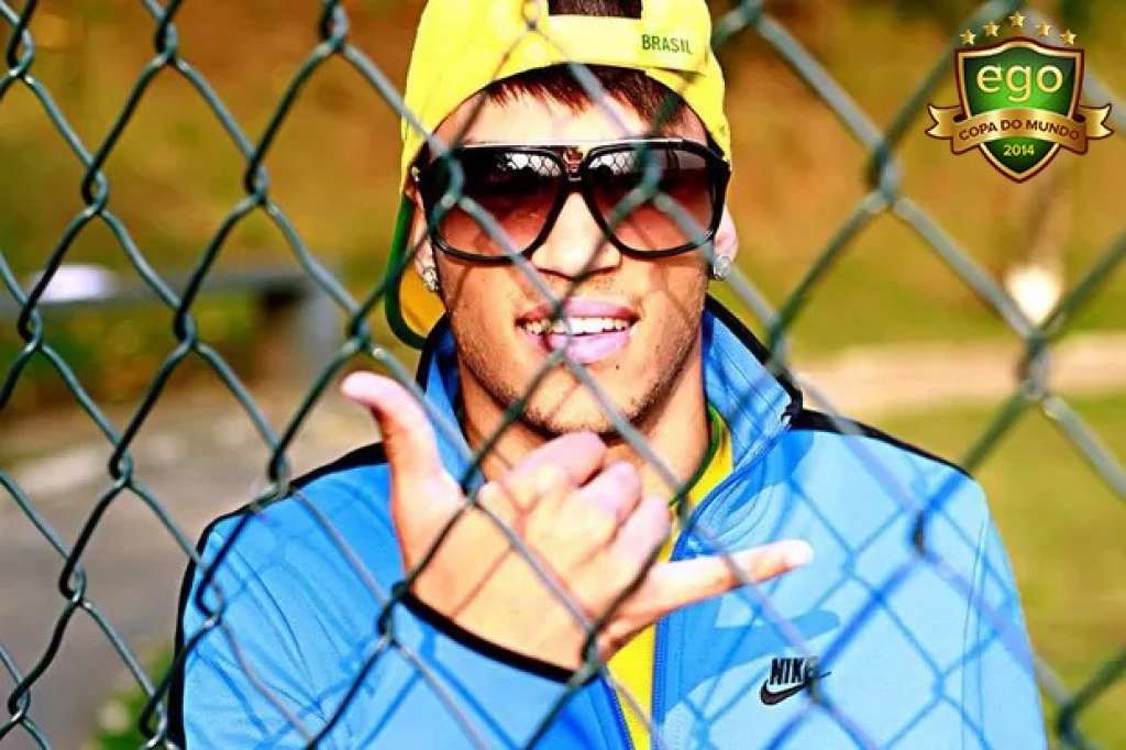 Sósia de Neymar fatura alto e vive da fama do craque: ‘Eu sou mais bonito’