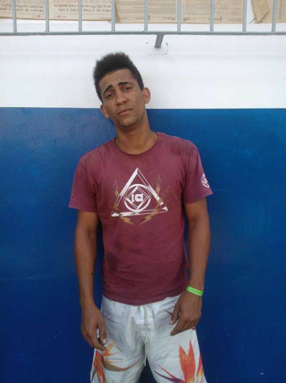 Simões Filho: homem é preso em flagrante por tráfico de drogas