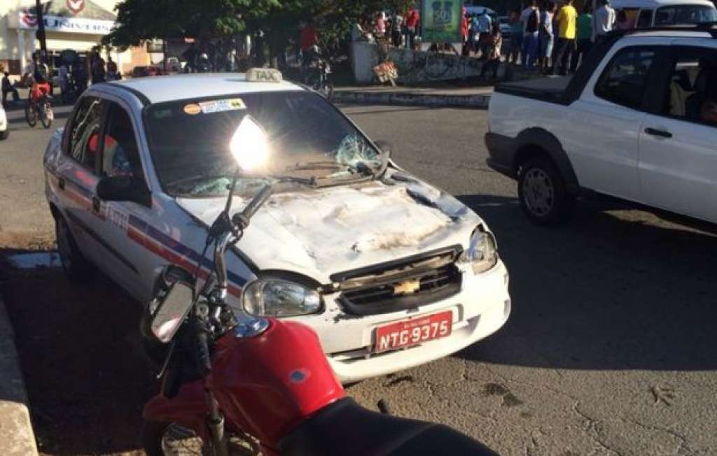 Salvador: grávida fica ferida em acidente envolvendo cinco veículos