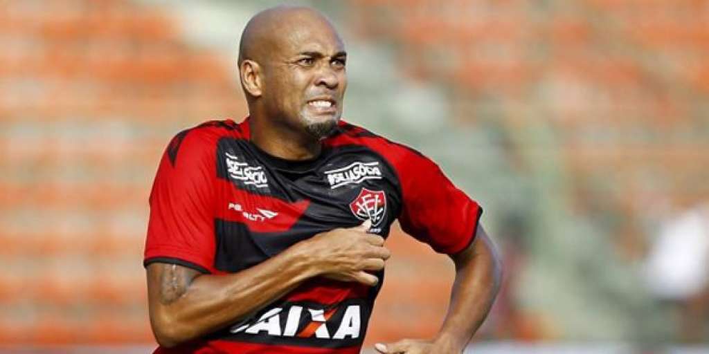 EXCLUSIVO: Souza não é mais jogador do Vitória