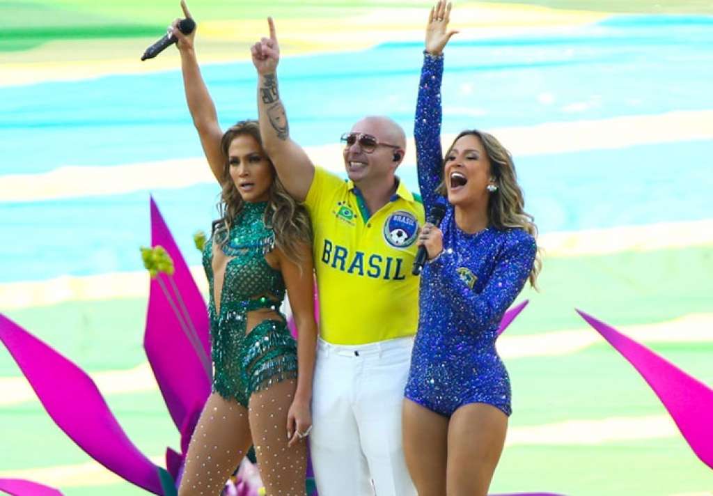 Claudia Leitte, Jennifer Lopez e Pitbull abrem a Copa do Mundo