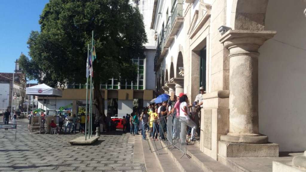 Salvador: professores lotam Câmara para garantir votação do Plano de Cargos e Vencimentos