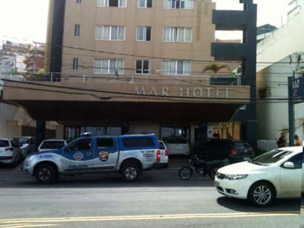 Bandidos fortemente armados assaltam hotel em Salvador