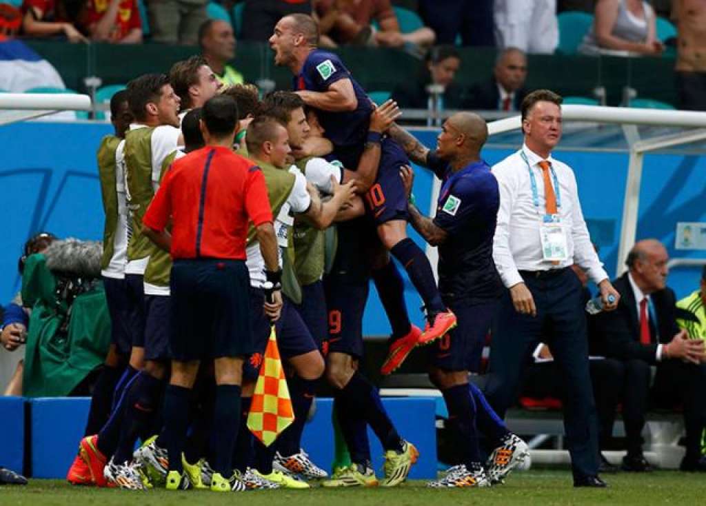 Holanda vence a Espanha por 5 a 1 na Arena Fonte Nova