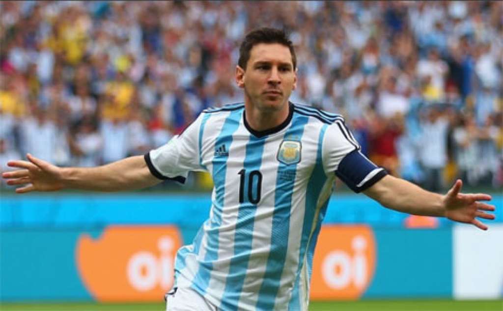 Messi faz dois e salva Argentina em partida contra a Nigéria