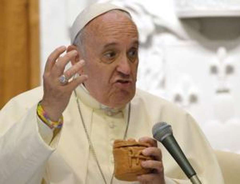 Papa Francisco diz que é contra legalização de qualquer tipo de droga