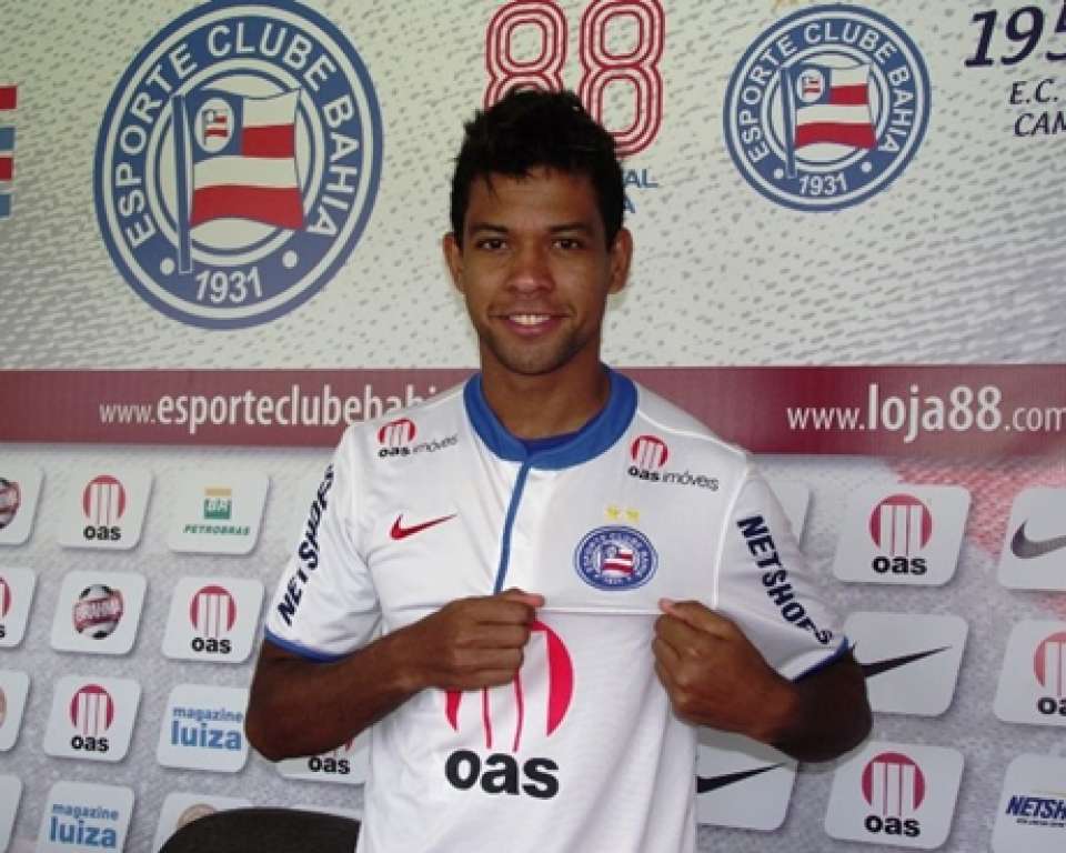 Ex-atacante do Bahia cobra do clube quase R$ 1 milhão