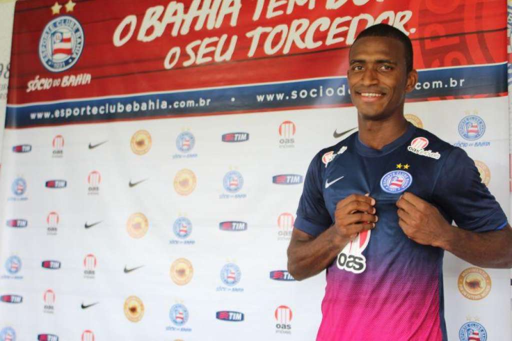 Apresentado pelo Bahia, zagueiro ex-Vitória revela: “Sempre fui torcedor do Bahia”