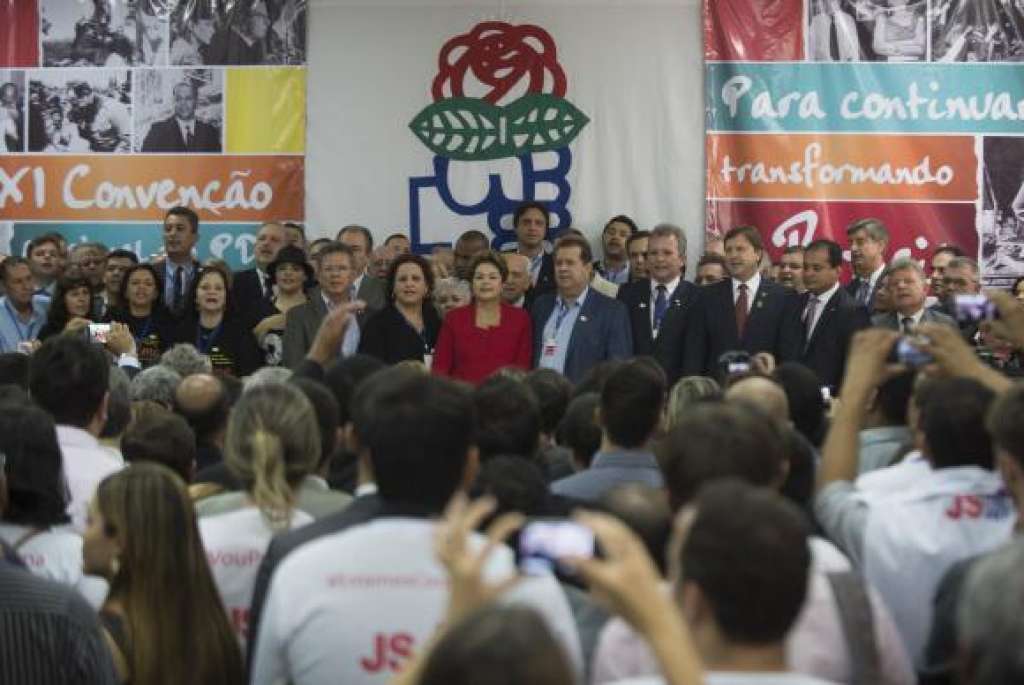 PDT oficializa apoio a Dilma