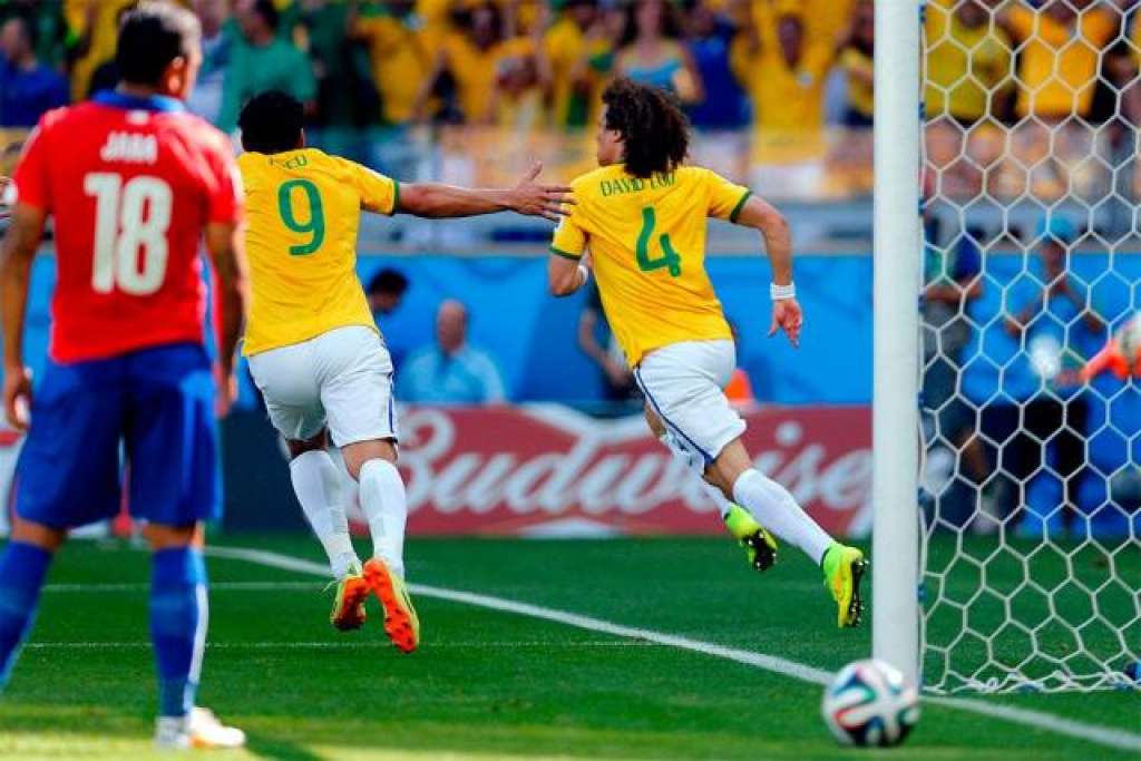 Brasil vence o Chile nos pênaltis e avança pras quartas-de-final
