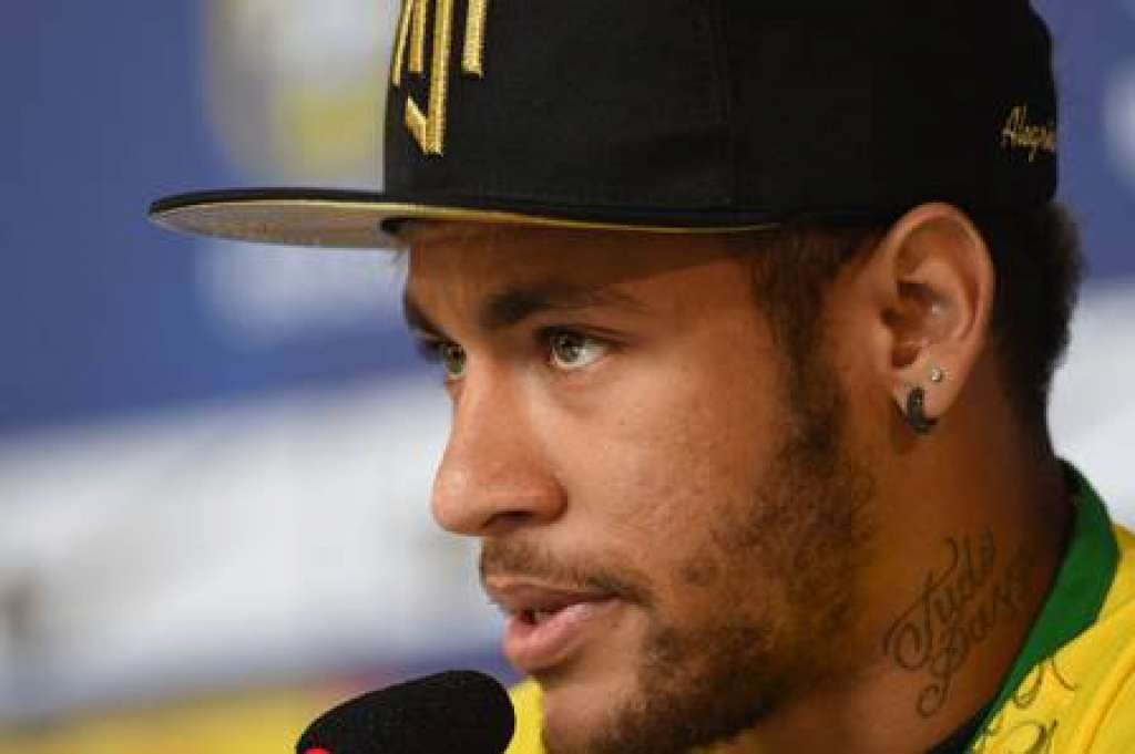 Neymar revela que vai torcer pela Argentina: “o Messi merece o título, é um amigo”