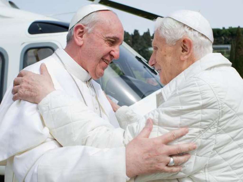 Vaticano considera improvável encontro de Francisco e Bento XVI na grande final