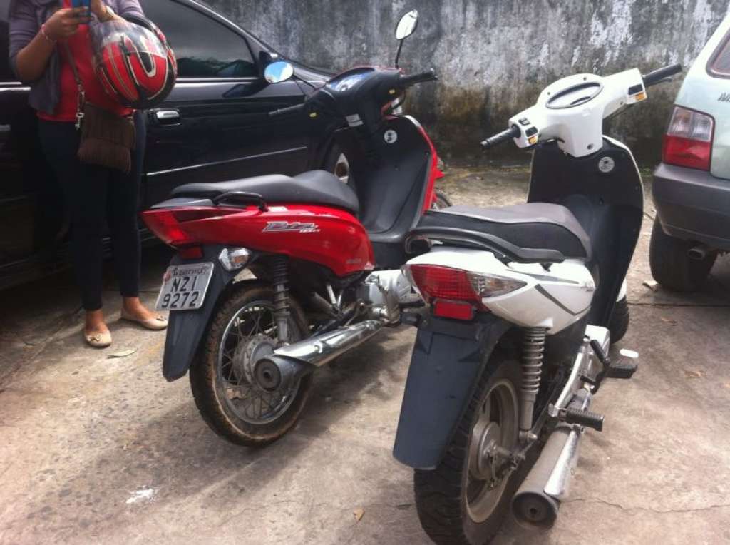 Adolescentes são apreendidos após serem flagrados com motocicletas roubadas em Camaçari
