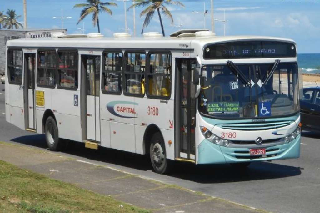 Após paralisação de 3h, ônibus voltam a circular em Salvador