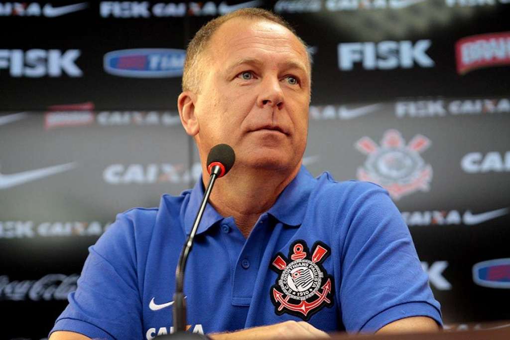 Técnico do Corinthians prega respeito ao Bahia antes de duelo