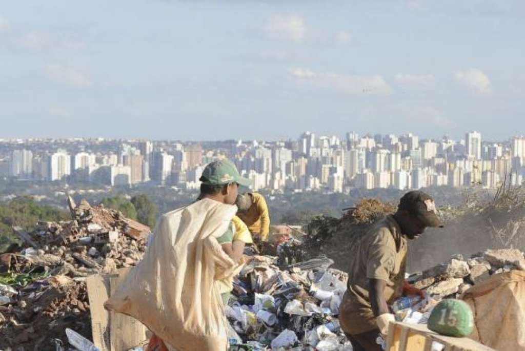 Termina hoje prazo para que municípios acabem com lixões