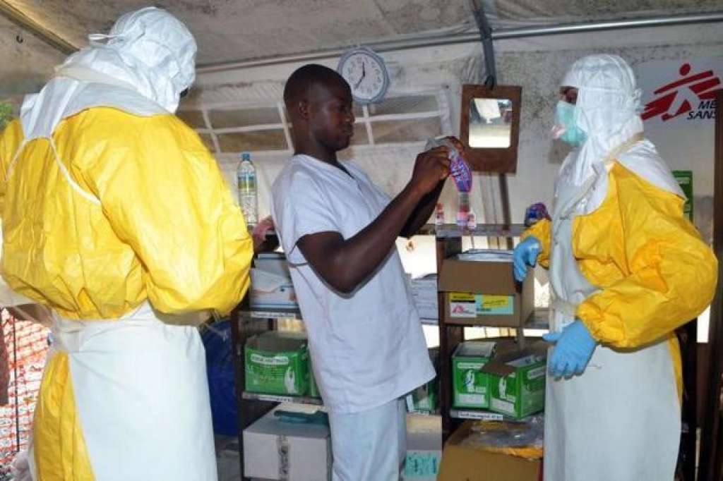 Morre médico liberiano que recebeu droga experimental para ebola