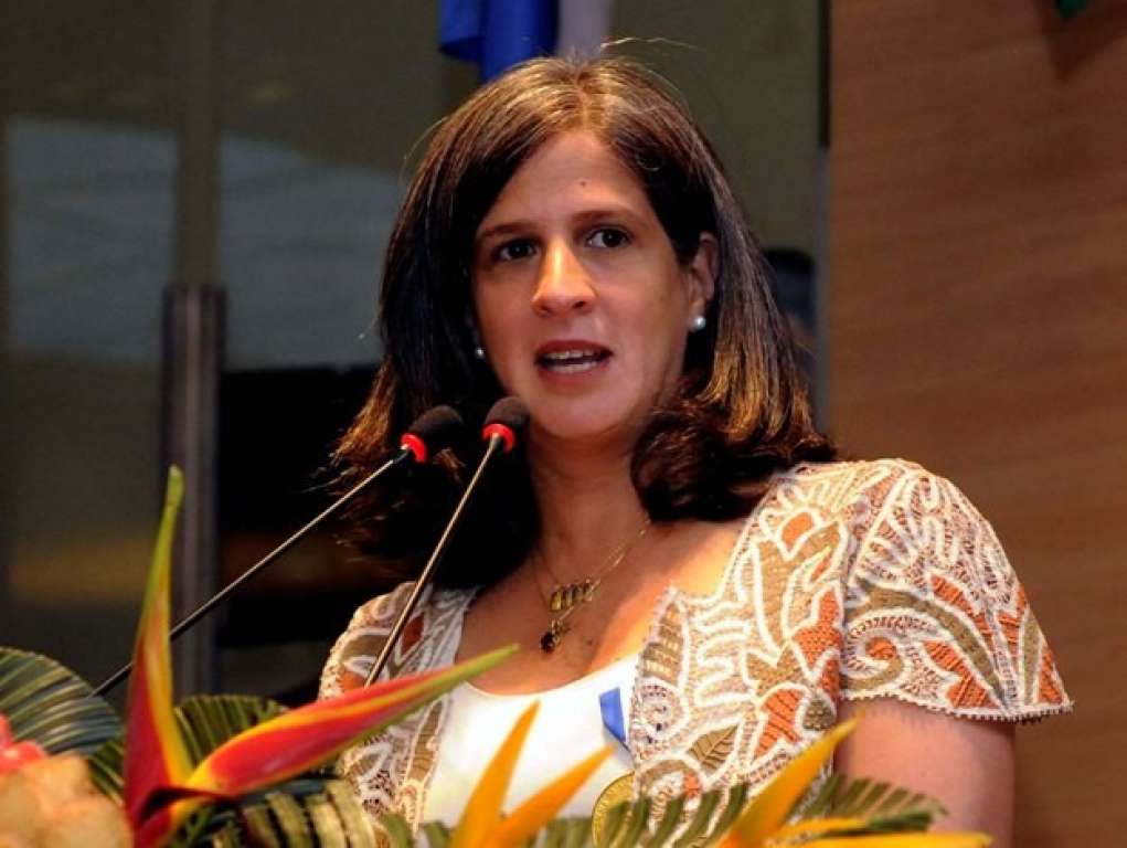 Renata Campos: terei de participar ‘por dois’ na campanha