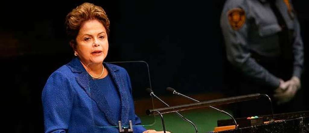 Petrobras: Dilma critica divulgação de depoimento de Costa durante campanha