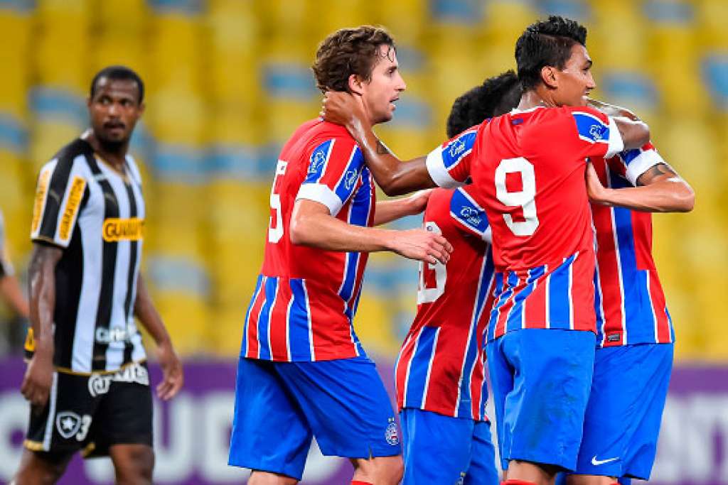 Bahia relaciona 18 jogadores para jogo contra time peruano