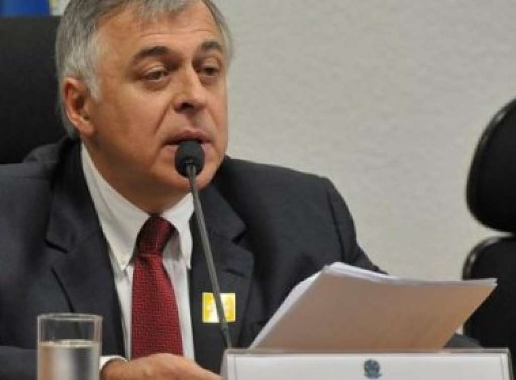 Ex-diretor da Petrobras vai depor amanhã ao Ministério Público