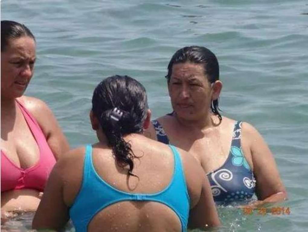 Foto de mulher idêntica a Hugo Chávez faz sucesso na internet