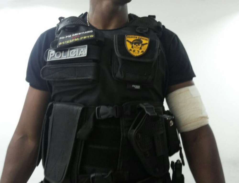 Policiais são agredidos durante lavagem em Salvador