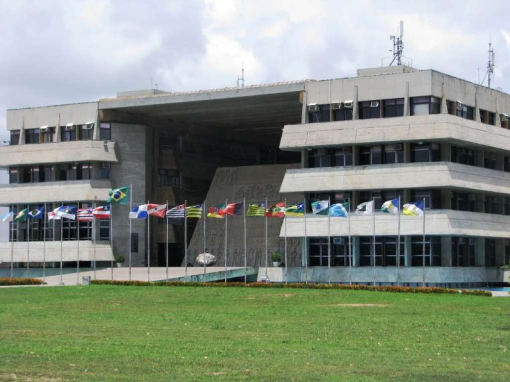 Salários de deputados estaduais da Bahia aumentam mais de R$ 5 mil