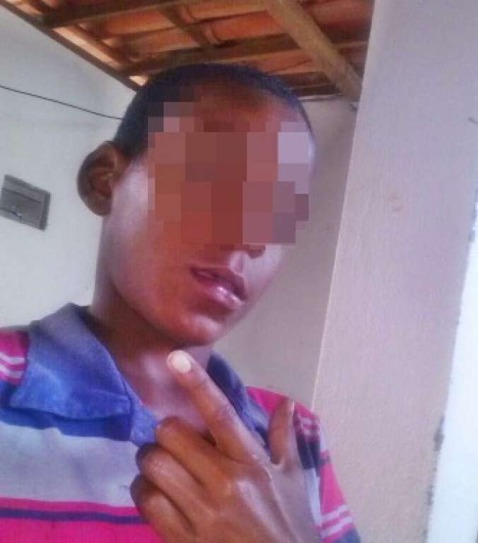 Adolescente acusado de estuprar vigilante de escola é liberado horas depois de ser apreendido