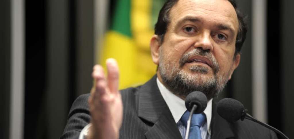 Walter Pinheiro se isenta de denúncia publicada na Veja e e classifica fato como ‘manipulação eleitoreira’