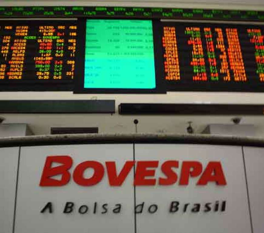 Bolsa de valores não reage bem à notícia da reeleição de Dilma e ações da Petrobrás caem