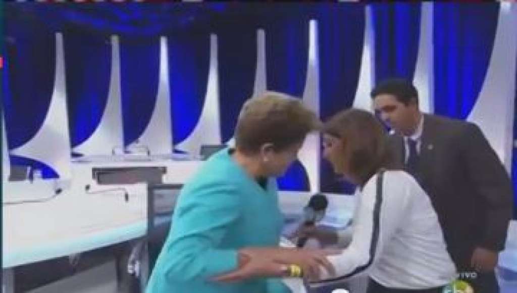 Dilma passa mal durante entrevista ao vivo após debate no SBT