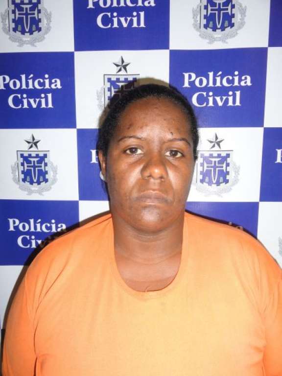 Salvador: mulher conhecida como ‘Patroa’ é presa com drogas
