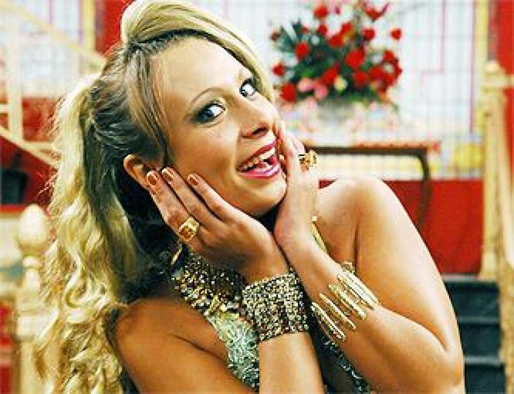 Humorista do “Zorra Total”, Katiuscia Canoro deixará a Globo em breve