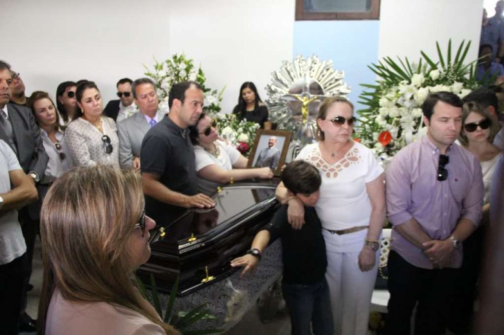 Corpo de presidente da Fieb é cremado em Salvador