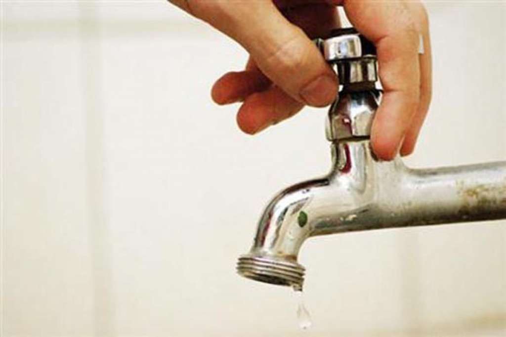 Embasa promete regularizar fornecimento de água em 21 localidades até quarta-feira - BAHIA NO AR