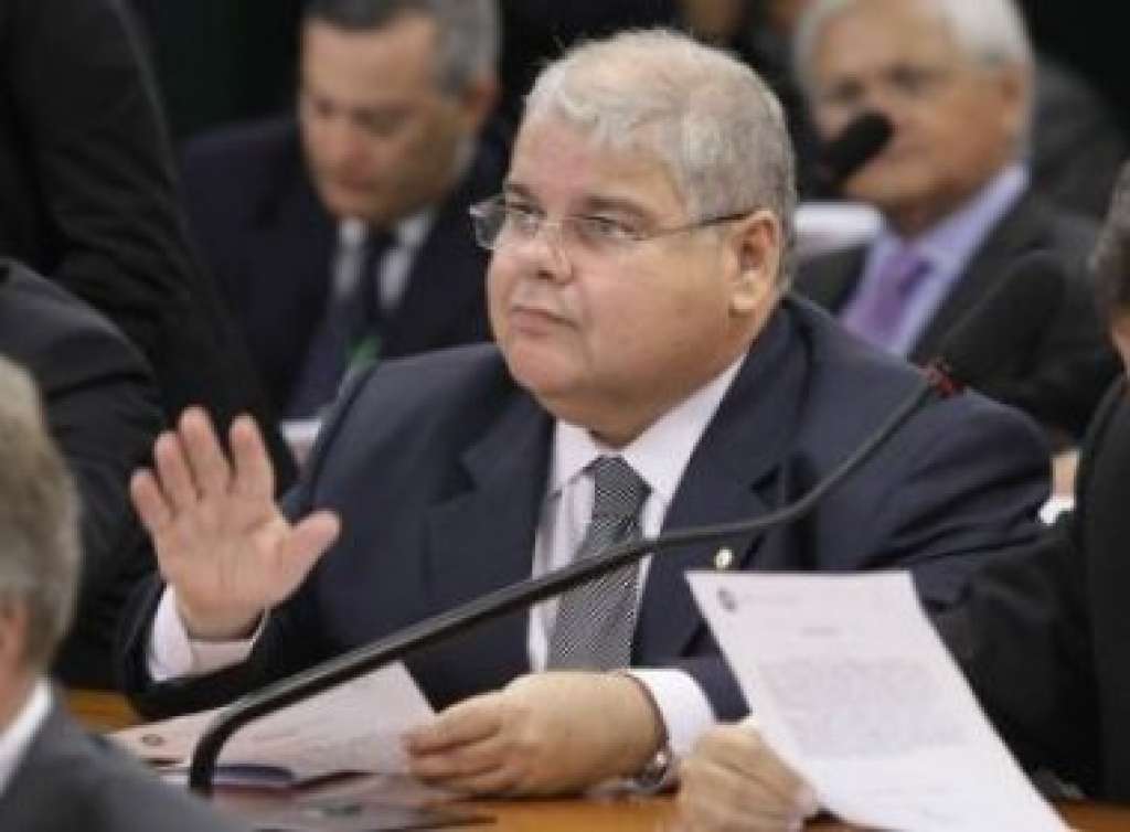 PF faz buscas no gabinete do deputado Lúcio Vieira Lima