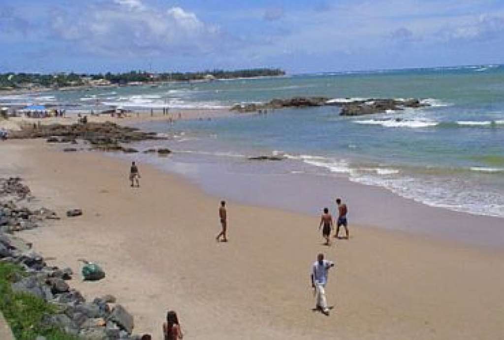 Inema aponta nove praias impróprias para banho em Salvador e RMS