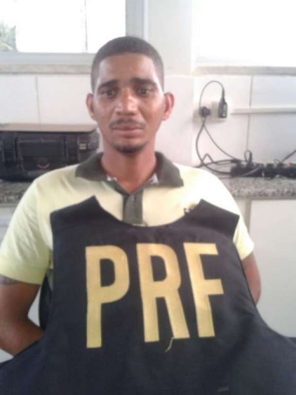 Traficante de Simões Filho é preso durante blitz da PRF