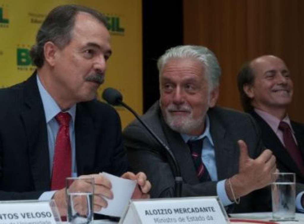 Disputa entre Wagner e Mercadante é esperado no alto escalão do novo governo Dilma