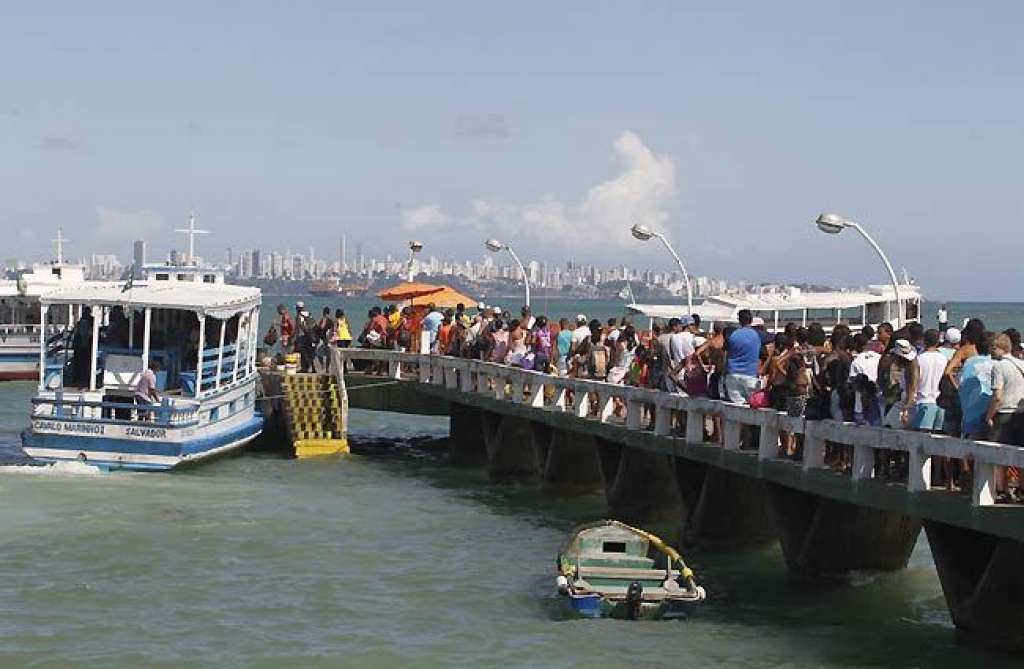 Movimento é intenso na travessia Salvador-Mar Grande e no sistema Ferry Boat